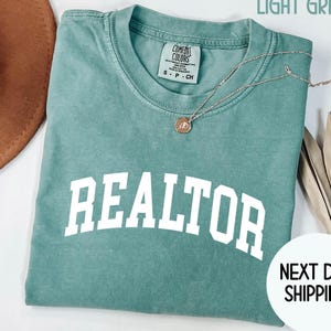 Realtor Shirt Gift for Realtor Closing Gift for Real Estate Agent Shirt Christmas Gift Retro Real Estate Shirt Realtor Appreciation Gift