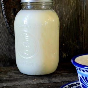 Pure grass-fed beef tallow, small-batch rendered. Perfect for high-heat frying, baking, roasting, and cast iron care