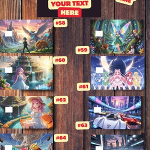 K&ouml;nnte beinhalten: Ein Holzuntergrund zeigt verschiedene Designs zum Thema Anime. Die Designs umfassen Fantasielandschaften, Anime-Charaktere und Rennwagen. Der Text oben lautet "YOUR DESIGN HERE" und "YOUR TEXT HERE". Die Worte "ANIME LANE" sind ebenfalls sichtbar.