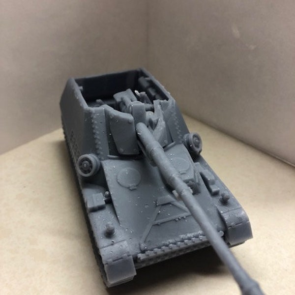 1:56 scale, assembled, German mid-war Nashorn, tank hunter resin  print