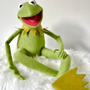 Kermit the Frog Puppet Replica Hand Puppet Muppet, 1:1 Professional Hand Made