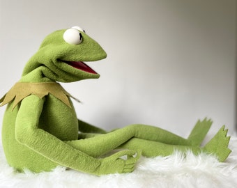 Kermit the Frog Puppet Replica Hand Puppet Muppet, 1:1 Professional Hand Made