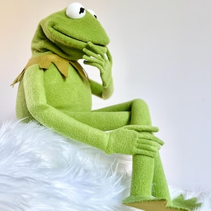 Kermit the Frog Puppet Replica Hand Puppet Muppet, 1:1 Professional Hand Made
