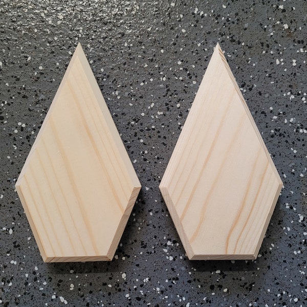 2 x QUALITY PINE WOODEN diamonds  175mm x 100mm x 20mm for shed apex roofs.