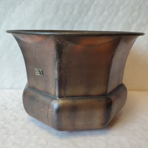 Flower pot, vintage