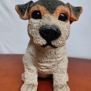 Dog figure