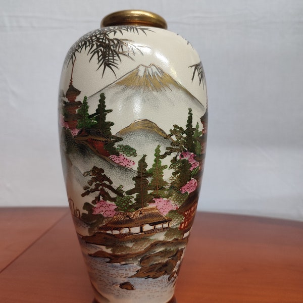 Asian vase, vintage