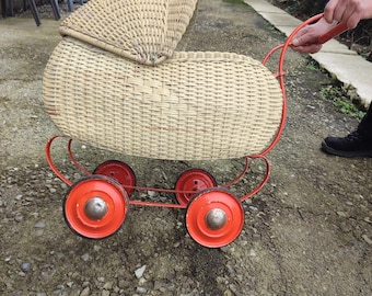 Landau de poupée années 50
