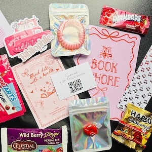 Blind Date with a Kindle Bundle | Surprise Book Lover Gift | Kindle Insert, Stickers, Bookmark, Snacks & More | Kindle Reader Gift