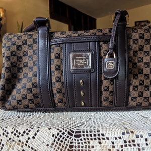 Liz carbone bag top
