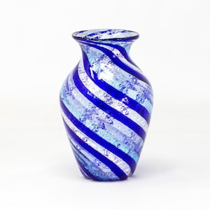 Murano glass amphora vase decorated with blue and silver spiral filigree. Made in Italy Muma product