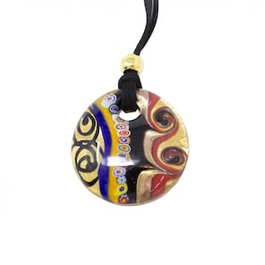 Choker necklace round pendant worked with lampwork in Murano glass. Decorations with gold leaf and millefiori murrine. Made by Muma
