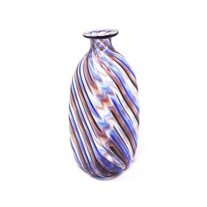 Triangular shaped Murano glass vase decorated with filigree blue and purple spiral. Made in Italy Muma product.