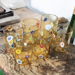 Set of 6 Goti de Fornase handmade Murano glass glasses, amber glass decorated with colored murrine, traditional Venetian Tumblers