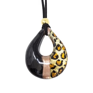 Choker necklace with lampwork teardrop pendant in black Murano glass, decorated with spotted effect, gold leaf and aventurine. Made by Muma