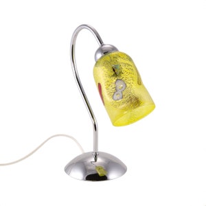 Table lamp in yellow Murano glass with silver leaf and millefiori murrina, chrome structure. Made in Italy product