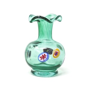 Artistic &quot;merletto&quot; vase created by hand in green Murano glass, decorated with millefiori murrine. Made in Italy product by Muma.
