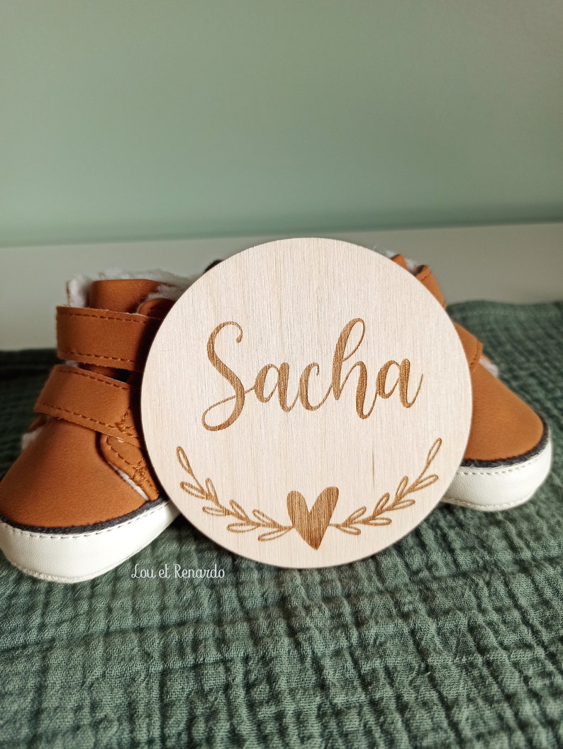 Carte bienvenue personnalisée en bois coeur / Carte étape naissance / prénom bébé enfant / cadeau naissance grossesse maman / faire part Modèle Sacha