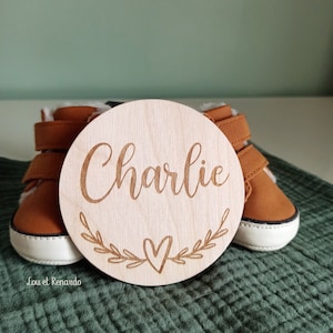 Carte bienvenue personnalisée en bois coeur / Carte étape naissance / prénom bébé enfant / cadeau naissance grossesse maman / faire part Modèle Charlie