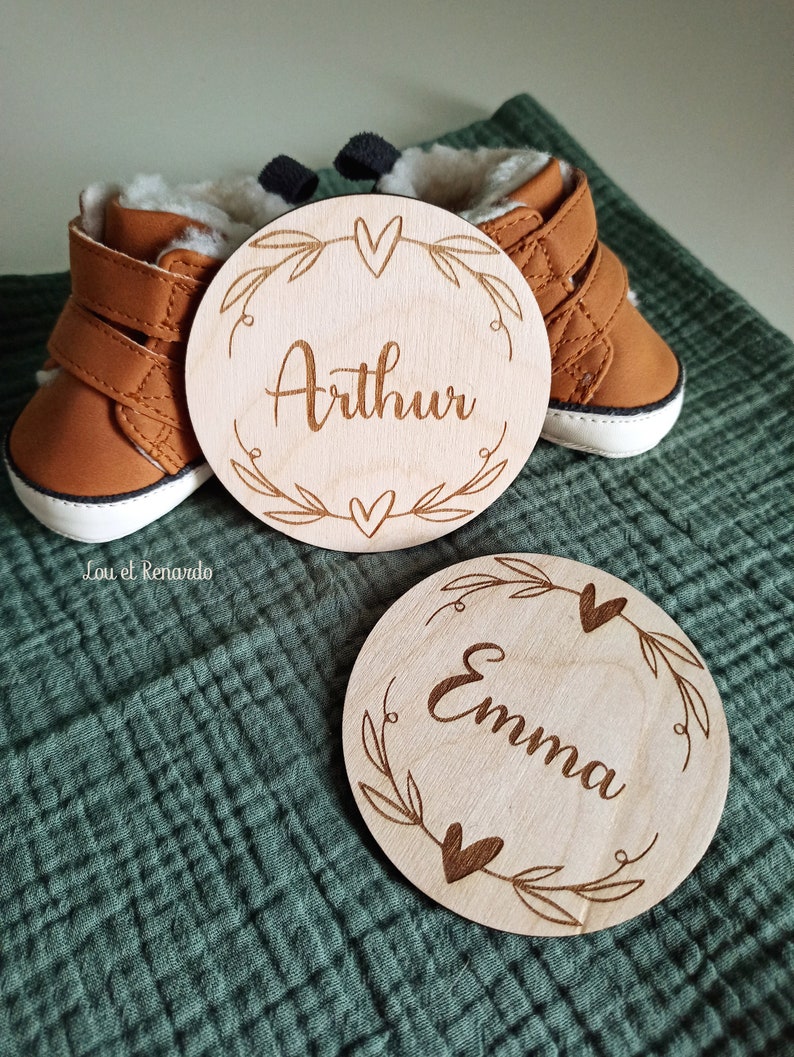 Carte bienvenue personnalisée en bois coeur / Carte étape naissance / prénom bébé enfant / cadeau naissance grossesse maman / faire part image 3