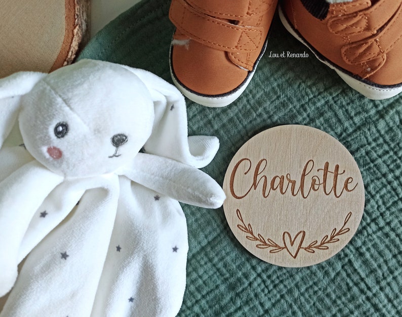 Carte bienvenue personnalisée en bois coeur / Carte étape naissance / prénom bébé enfant / cadeau naissance grossesse maman / faire part image 6