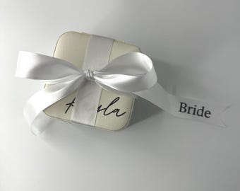 Boîte à bijoux personnalisée au format voyage | Cadeaux personnalisés pour demoiselles d'honneur et fête de mariage | Cadeaux pour enterrement de vie de jeune fille