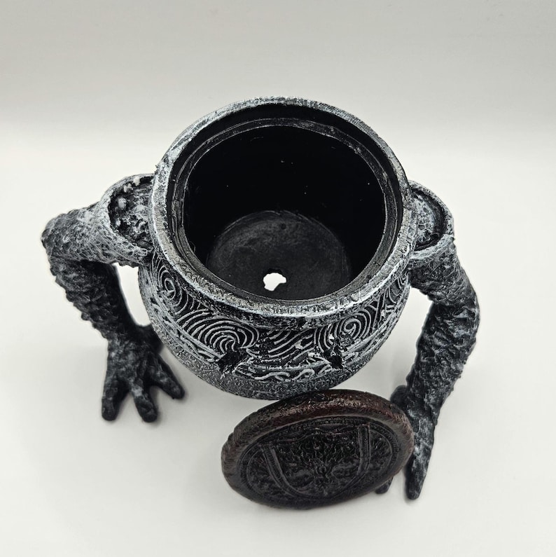 Elden Ring Pot Man Planter - Alexander Inspired Decor image 5