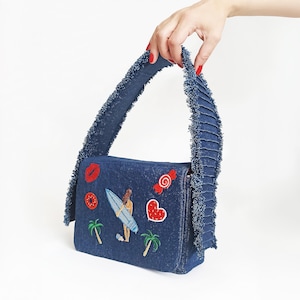 Finalista de los Etsy Design Awards 2024: bolso de mezclilla, bolso bordado, bolso de mezclilla azul, bolso de mano de mezclilla, bolsos de mezclilla, mini bolso de hombro, bolso de mezclilla