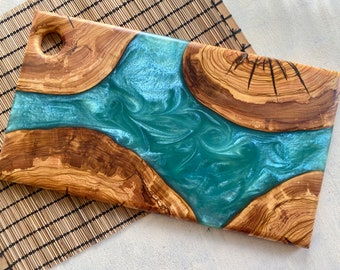 Personalized Serving Board, Epoxy Charcuterie Board, Olive Wood Breakfast Tray, Large Cheese Board, Rectangle Resin Flipchart, Platter