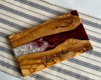 Custom Made Charcuterie Board , Personalized Resin Cutting Board, Epoxy and Olive Wood Serving Board, Custom Made Breakfast Board,