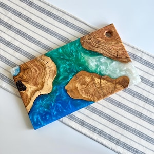 Personalized Charcuterie Board, Resin and Olive Wood Serving Board, Epoxy Resin Art, Wooden Kitchen Decor, Wood Cheese Board , Handmade
