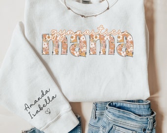 Sudadera personalizada para mamá gimnasta con nombre en la manga, regalo personalizado para el día de la madre, sudadera con cuello redondo boho para mamá gimnasta, idea de regalo de cumpleaños para mamá del equipo