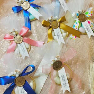 Unique Wedding Gift For Guest, An Italian Wedding Tradition Five Sugared Almond Favor, Unique Engagement Favors, Wedding Almond Candy Gift