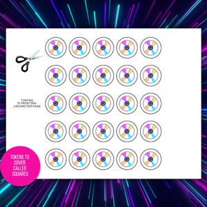 Puede incluir: Una hoja blanca con 24 fichas circulares, cada una con un dise&ntilde;o colorido con un c&iacute;rculo azul central y segmentos de arco&iacute;ris. El texto en la hoja dice "TOKENS IF PRINTING 1 BOARD PER PAGE" y "TOKENS TO COVER CALLED SQUARES". Tambi&eacute;n hay unas tijeras.