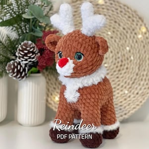 Patrón de crochet de reno de pie: Ciervo navideño amigurumi (patrón PDF)