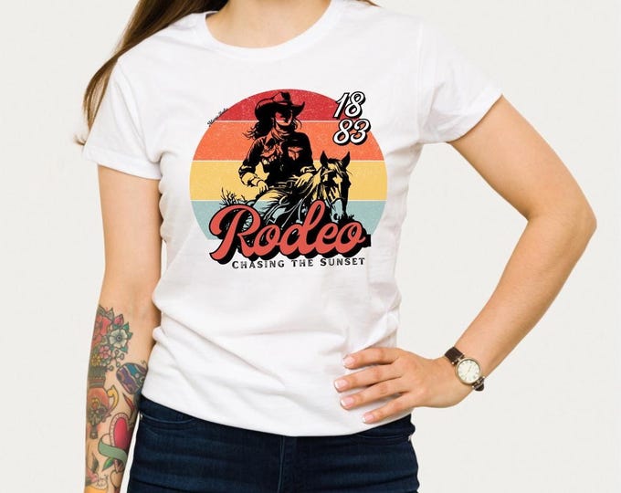 Retro Rodeo Graphic Tee for Women, Western Style T-Shirt, Casual Wear, Gift for Cowgirls, Rodeo Lovers, Summer Fashion