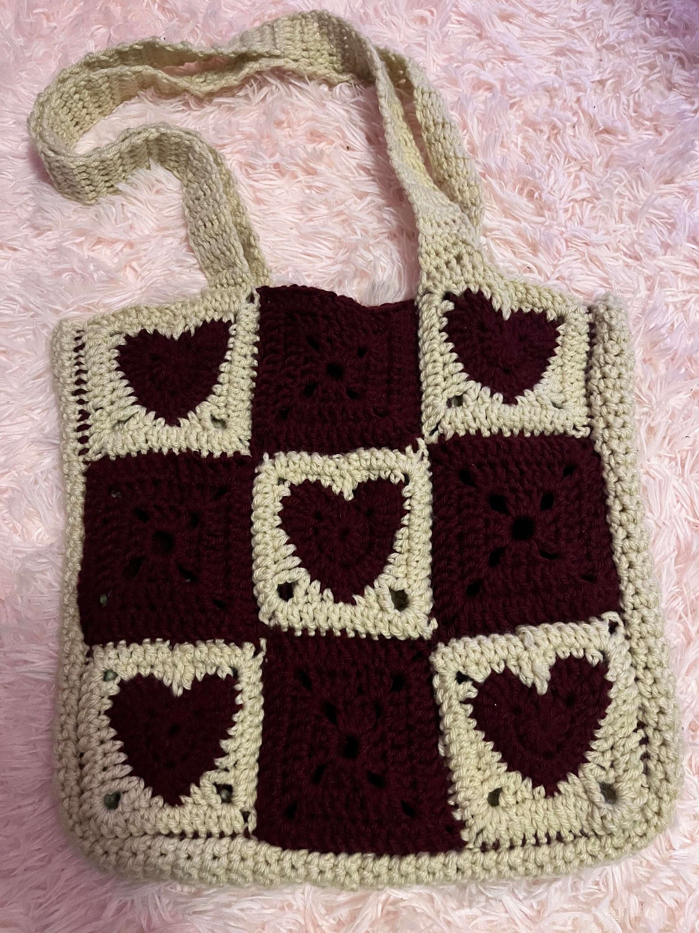 Crochet Heart Bag 🌸💖✨, Gallery posted by krystaleverdeen