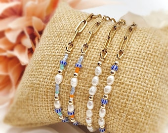 Zartes 18 Karat vergoldetes Gliederketten-Perlenarmband mit Süßwasserperlen, Schmuck Halb-Halb