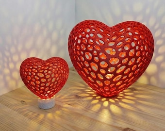 Voronoi Heart Accent Lamp: Custom Color Romantic Night Light, USB/Battery