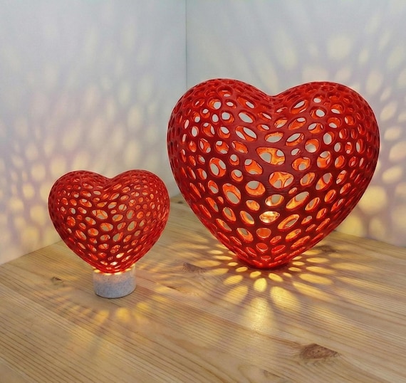 Voronoi Heart Accent Lamp: Custom Color Romantic Night Light, USB/Battery