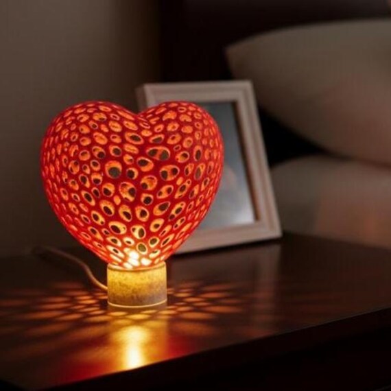 Voronoi Heart Accent Lamp: Custom Color Romantic Night Light, USB/Battery, shown in another listing view highlighting visible design details.
