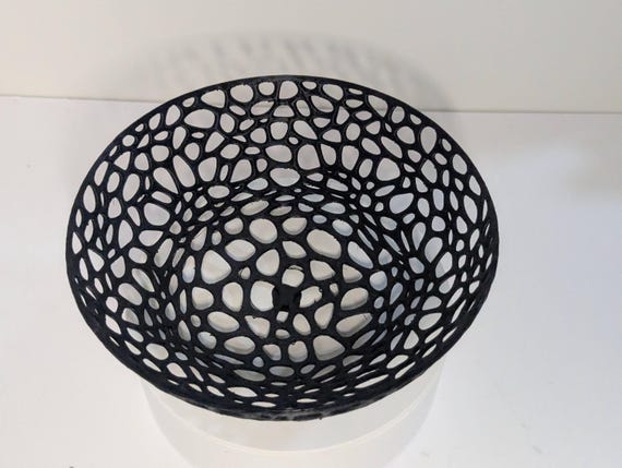 Voronoi Bowl: Modern Coffee Table Centerpiece, Minimalist Catch All Tray, shown in an additional close-up listing view with visible shape and details.
