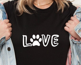 Dog Lover T-Shirt, Dog Mama Shirt, Dog Mom Shirt, Gift for Dog Lover, Pet Lover Gift, Pooch Mom, Veterinarian Gift, Pet Mom T-shirt
