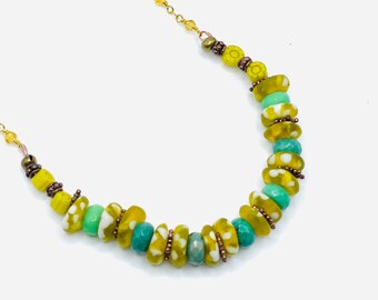 Collier Vintage Avec 4 Pendentifs En Verre Soufflé Et Perles - Multicolore, Matière Argentifère (année 2015)