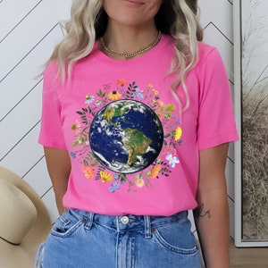 Save Earth T-shirt, Love Earth Tee, Earth Awareness, Environmental Shirt, Gift for Environmentalist, Mother Earth Tee,Earth Day T-shirt gift