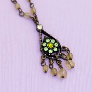Vintage Spider Eyes Green Rhinestones Necklace 18 inch - AB12