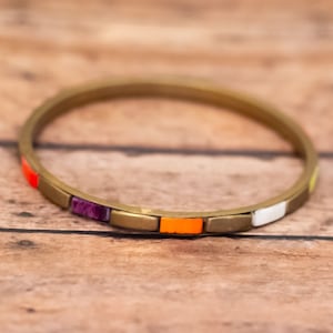 18 cm, Vintage Multicolor Band goldfarbenes Messing Armreif - AB28