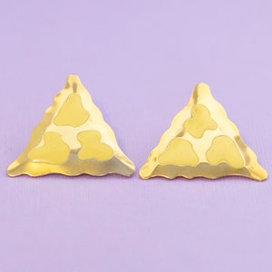 Vintage Geometric Stylish Triangles Gold Tone Clip On Earrings - AB15