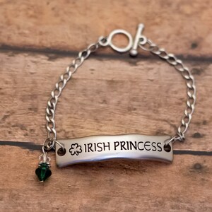 7 inch, Vintage Irish Princess Curb Chain Link Silver Tone Bracelet - AB25