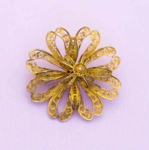 Vintage Spiral Vortex Flower Gold Tone Brooch - AB